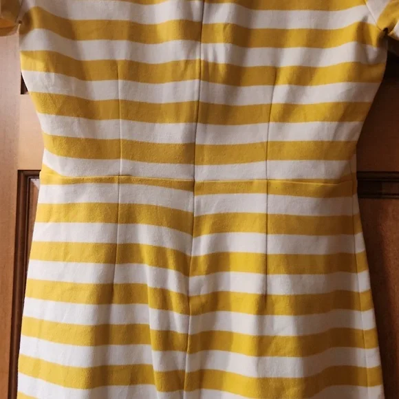 Old Navy short sleeve yellow and white stripe midi dress size medium - Picture 5 of 7